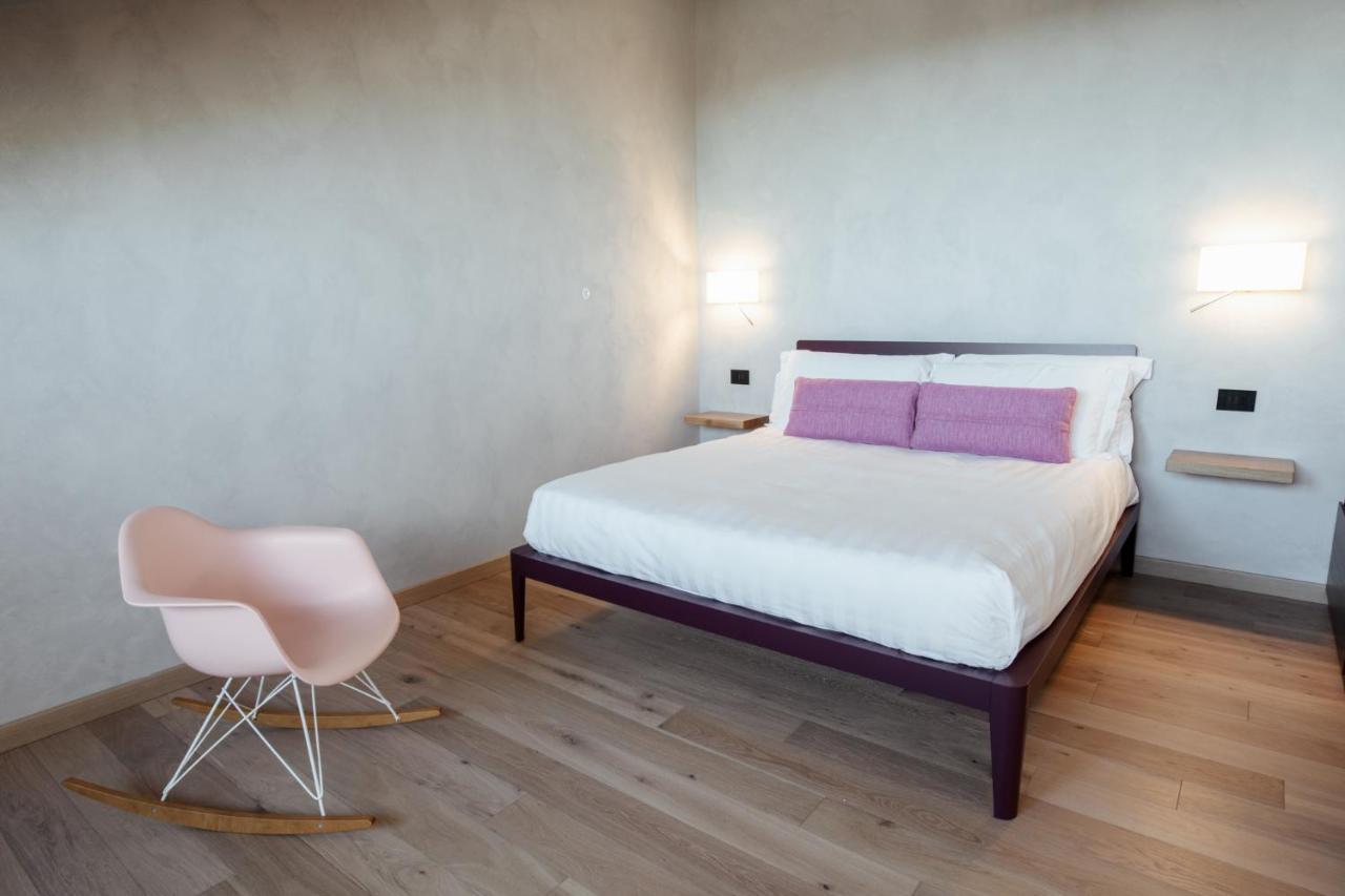 Vineho Apartment Barolo Bagian luar foto